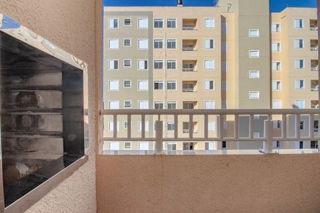 Sala - Varanda da Sala de apartamento para alugar com 2 quartos, 44m² em Jardim Itu, Porto Alegre