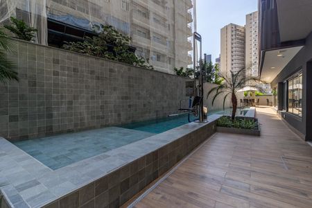 Studio à venda com 24m², 1 quarto e sem vaga Studio à venda com 24m², 1 quarto e sem vagaÁrea comum - Piscina