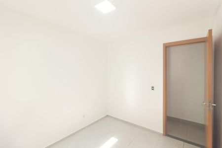 Quarto 1 de apartamento para alugar com 2 quartos, 51m² em Guaratiba, Rio de Janeiro