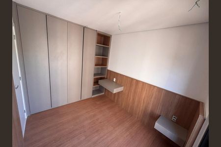 Quarto de apartamento à venda com 3 quartos, 165m² em Bairro das Palmeiras, Campinas