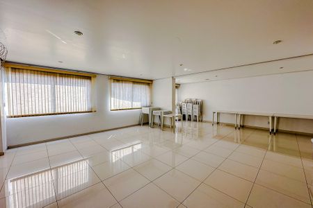 Apartamento para alugar com 51m², 2 quartos e 1 vagaÁrea comum - Salão de festas