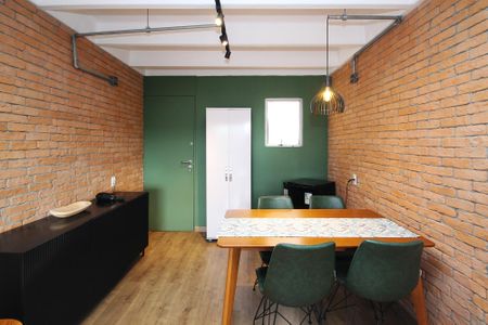 Apartamento à venda com 62m², 2 quartos e 1 vaga Apartamento à venda com 62m², 2 quartos e 1 vagaSala de Jantar