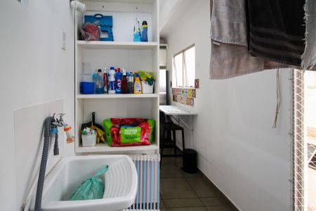 Apartamento à venda com 62m², 2 quartos e 1 vaga Apartamento à venda com 62m², 2 quartos e 1 vagaLavanderia