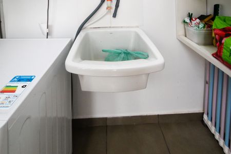 Apartamento à venda com 62m², 2 quartos e 1 vaga Apartamento à venda com 62m², 2 quartos e 1 vagaLavanderia