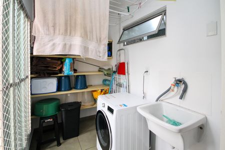 Apartamento à venda com 62m², 2 quartos e 1 vaga Apartamento à venda com 62m², 2 quartos e 1 vagaLavanderia