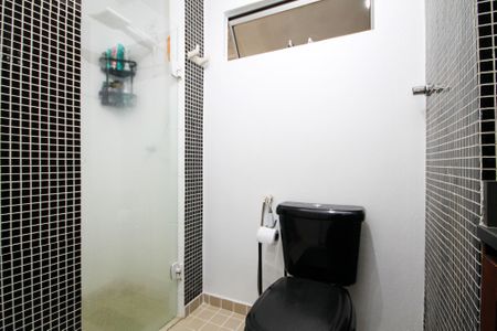 Apartamento à venda com 62m², 2 quartos e 1 vaga Apartamento à venda com 62m², 2 quartos e 1 vagaBanheiro
