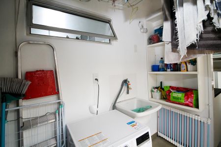 Apartamento à venda com 62m², 2 quartos e 1 vaga Apartamento à venda com 62m², 2 quartos e 1 vagaLavanderia