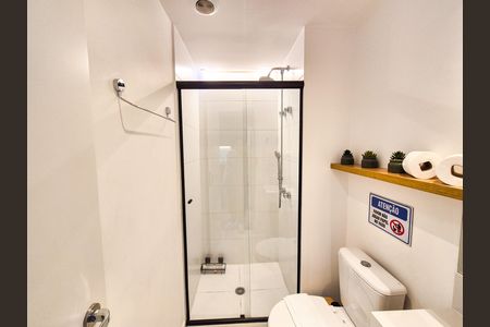 Studio à venda com 27m², 1 quarto e sem vaga Studio à venda com 27m², 1 quarto e sem vagaBanheiro