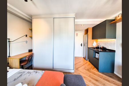 Studio à venda com 27m², 1 quarto e sem vaga Studio à venda com 27m², 1 quarto e sem vagaSala/Quarto - mesa de escritório