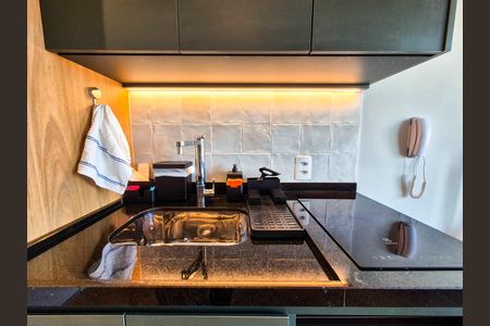 Studio à venda com 27m², 1 quarto e sem vaga Studio à venda com 27m², 1 quarto e sem vagaCozinha- Cooktop