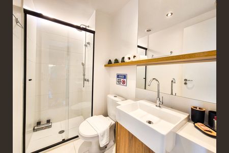 Studio à venda com 27m², 1 quarto e sem vaga Studio à venda com 27m², 1 quarto e sem vagaBanheiro
