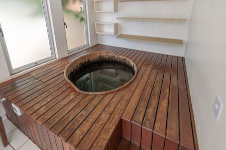 Apartamento à venda com 49m², 2 quartos e 1 vaga Apartamento à venda com 49m², 2 quartos e 1 vagaÁrea comum - Sauna