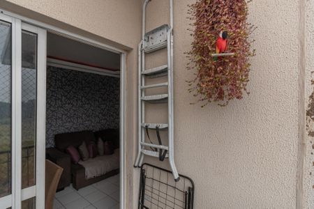 Apartamento à venda com 49m², 2 quartos e 1 vaga Apartamento à venda com 49m², 2 quartos e 1 vagaVaranda