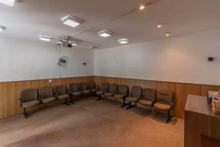 Apartamento à venda com 49m², 2 quartos e 1 vaga Apartamento à venda com 49m², 2 quartos e 1 vagaÁrea comum - Cinema