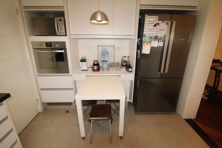 Apartamento à venda com 159m², 3 quartos e 3 vagasCozinha