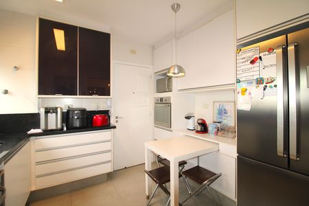 Apartamento à venda com 159m², 3 quartos e 3 vagasCozinha