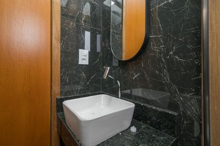 Apartamento para alugar com 34m², 2 quartos e sem vaga Apartamento para alugar com 34m², 2 quartos e sem vagaBanheiro