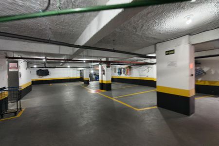 Apartamento para alugar com 112m², 2 quartos e 1 vaga Apartamento para alugar com 112m², 2 quartos e 1 vagaGaragem