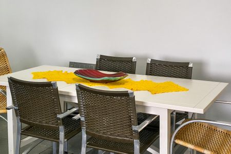 Sala de apartamento para alugar com 2 quartos, 112m² em Balneario Flórida, Praia Grande