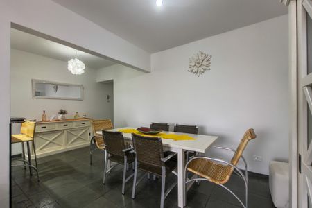 Apartamento para alugar com 112m², 2 quartos e 1 vaga Apartamento para alugar com 112m², 2 quartos e 1 vagaSala