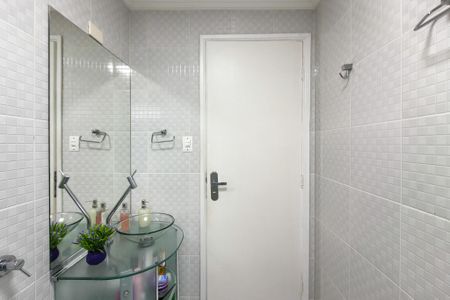 Apartamento para alugar com 112m², 2 quartos e 1 vaga Apartamento para alugar com 112m², 2 quartos e 1 vagaBanheiro