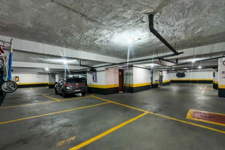 Apartamento para alugar com 112m², 2 quartos e 1 vaga Apartamento para alugar com 112m², 2 quartos e 1 vagaGaragem