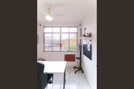 Casa à venda com 214m², 4 quartos e 3 vagas Casa à venda com 214m², 4 quartos e 3 vagasQuarto 4