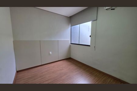 Casa à venda com 409m², 3 quartos e 5 vagas