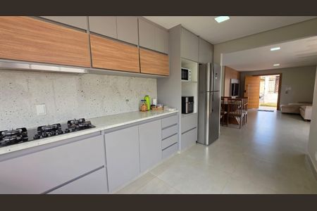 Casa à venda com 3 quartos, 409m² em Bela Vista, Lagoa Santa