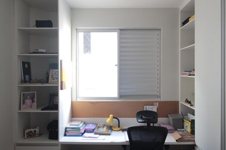 Apartamento à venda com 112m², 3 quartos e 2 vagasQuarto 2