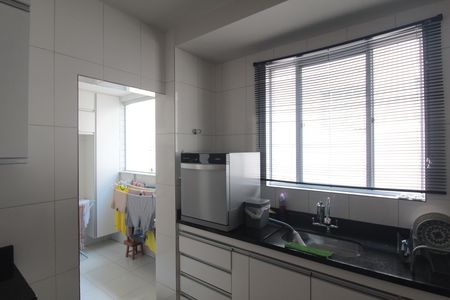 Apartamento à venda com 112m², 3 quartos e 2 vagasCozinha