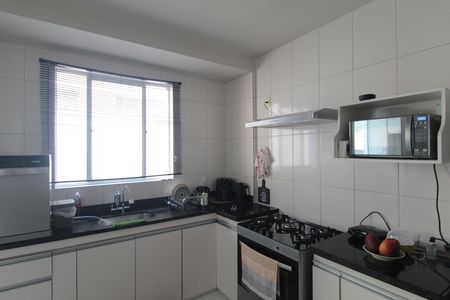 Cozinha de apartamento à venda com 3 quartos, 112m² em Castelo, Belo Horizonte