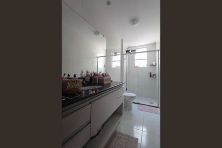 Apartamento à venda com 112m², 3 quartos e 2 vagasBanheiro Social