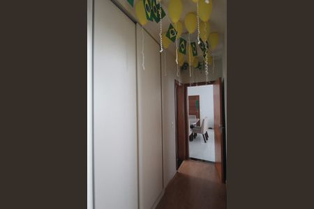 Corredor de apartamento à venda com 3 quartos, 112m² em Castelo, Belo Horizonte
