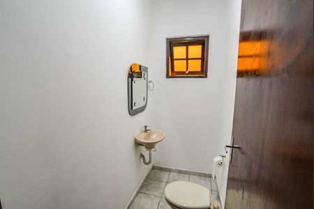 Casa para alugar com 160m², 3 quartos e 2 vagas Casa para alugar com 160m², 3 quartos e 2 vagasLavabo