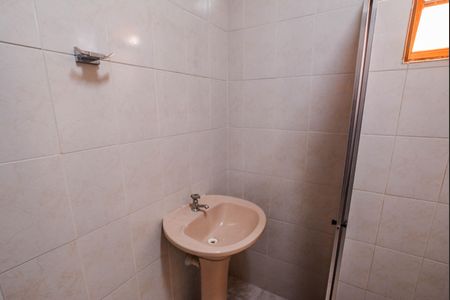 Casa para alugar com 160m², 3 quartos e 2 vagas Casa para alugar com 160m², 3 quartos e 2 vagasBanheiro Social