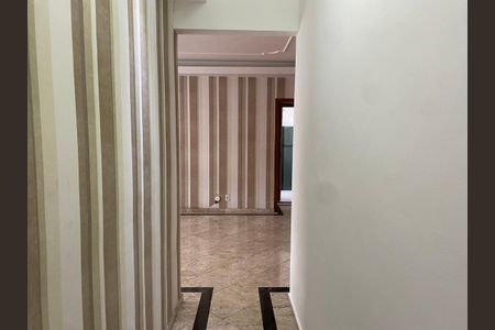 Apartamento para alugar com 102m², 3 quartos e 1 vaga Apartamento para alugar com 102m², 3 quartos e 1 vagaQuarto
