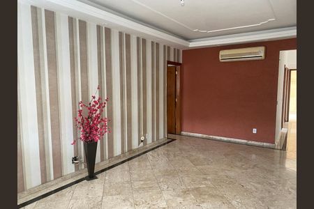 Sala de apartamento para alugar com 3 quartos, 102m² em Centro, Nilópolis