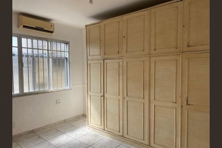 Apartamento para alugar com 102m², 3 quartos e 1 vaga Apartamento para alugar com 102m², 3 quartos e 1 vagaQuarto