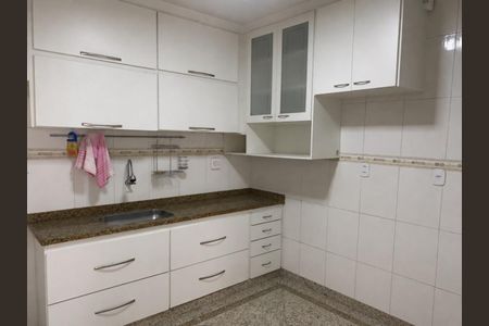 Apartamento para alugar com 102m², 3 quartos e 1 vaga Apartamento para alugar com 102m², 3 quartos e 1 vagaCozinha