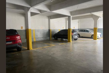 Apartamento para alugar com 102m², 3 quartos e 1 vaga Apartamento para alugar com 102m², 3 quartos e 1 vagaGaragem