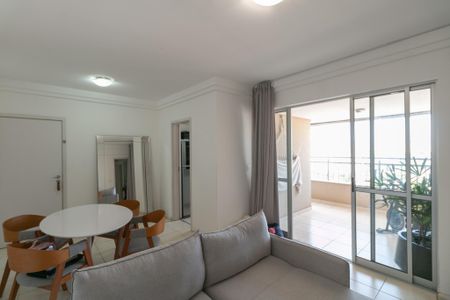 Apartamento à venda com 3 quartos, 101m² em Vila Cloris, Belo Horizonte