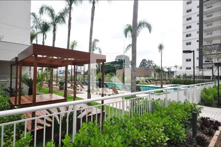 Apartamento para alugar com 125m², 4 quartos e 2 vagas Apartamento para alugar com 125m², 4 quartos e 2 vagasÁrea comum - Piscina