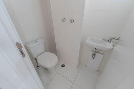 Apartamento para alugar com 125m², 4 quartos e 2 vagas Apartamento para alugar com 125m², 4 quartos e 2 vagasBanheiro de serviço