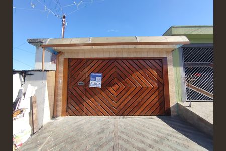 Casa para alugar com 200m², 3 quartos e 2 vagas Casa para alugar com 200m², 3 quartos e 2 vagasFachada