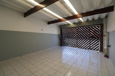 Casa para alugar com 200m², 3 quartos e 2 vagas Casa para alugar com 200m², 3 quartos e 2 vagasGaragem