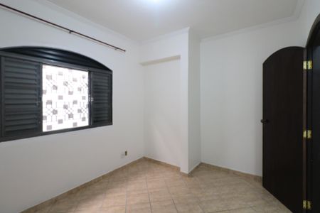 Casa para alugar com 200m², 3 quartos e 2 vagas Casa para alugar com 200m², 3 quartos e 2 vagasQuarto 2