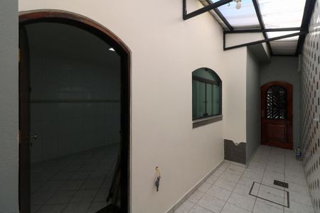 Casa para alugar com 200m², 3 quartos e 2 vagas Casa para alugar com 200m², 3 quartos e 2 vagasQuintal