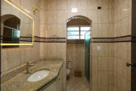 Casa para alugar com 200m², 3 quartos e 2 vagas Casa para alugar com 200m², 3 quartos e 2 vagasBanheiro Social