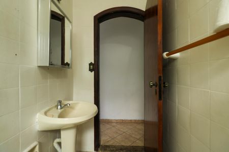 Casa para alugar com 200m², 3 quartos e 2 vagas Casa para alugar com 200m², 3 quartos e 2 vagasBanheiro da Suíte